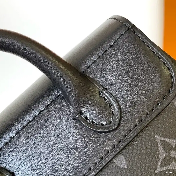 2312YA0058 LV Bags 0818